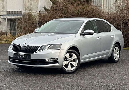 Skoda Octavia *LED*AHK*SHZ*PDC*Kamera*Tempom*Standhzeiz