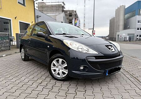 Peugeot 206 plus 123.000/2011/ TÜV 02.2028