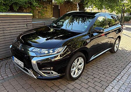 Mitsubishi Outlander Outlander 2.4 4WD Plug-In Hybrid Spirit