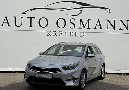 Kia Cee'd Ceed / SW 1.6 CRDi DCT7 Vision RFK SCC DAB