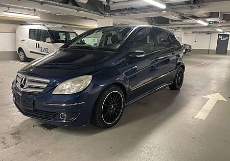 Mercedes-Benz B 200 B -Klasse Turbo