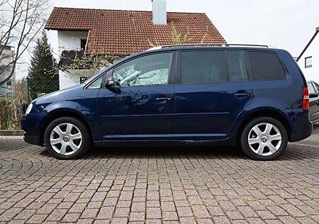 VW Touran Volkswagen 2.0 TDI Highline/7Sitzer/Tempomat/SHZ/ALU