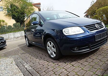 VW Touran Volkswagen 2.0 TDI Highline/7Sitzer/Tempomat/SHZ/ALU