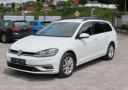 VW Golf Volkswagen VII Var TDi Navi Climatronic Standheizg ACC