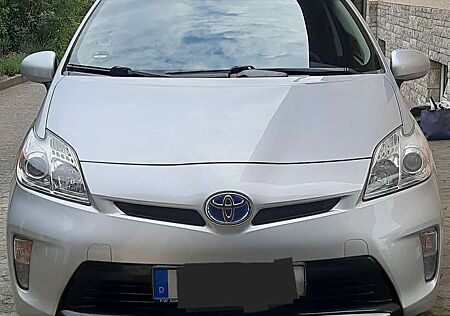 Toyota Prius + + (Hybrid)