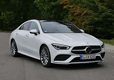 Mercedes-Benz CLA 220 AMG Line Pano Burmester LED