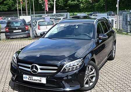 Mercedes-Benz C 220 d T Avantgarde Navi Leder LED CAM CarPlay