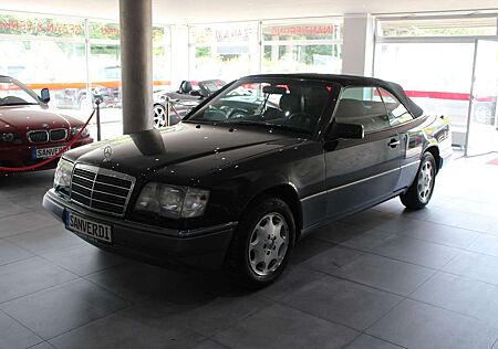 Mercedes-Benz E 220 Cabriolet KLIMA LEDER *I.HAND* *A124*