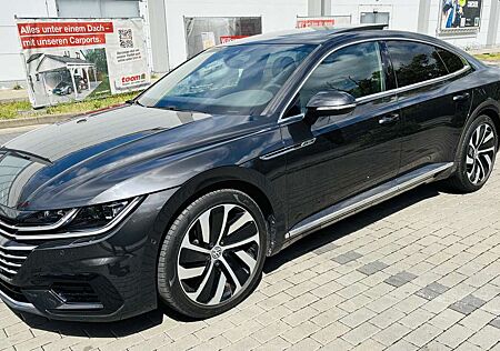 VW Arteon Volkswagen R-Line
