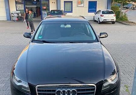 Audi A4 +Avant+2.7+TDI+DPF+multitronic+Attraction