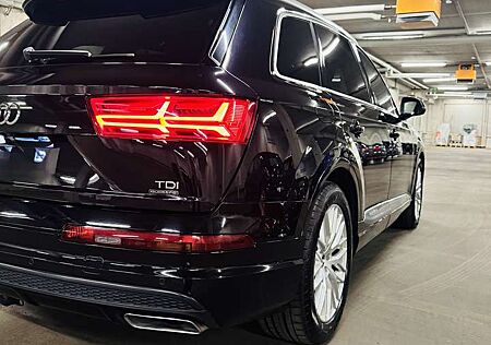 Audi Q7 3.0 TDI quattro tiptronic
