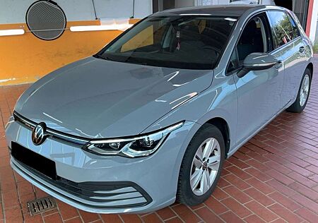 VW Golf Volkswagen VIII 1.0 eTSI Life Hybrid