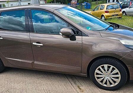 Renault Grand Scenic TCe 130