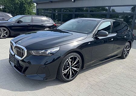 BMW 520 d M Sport -HUD-ACC-Pano-360K-20Zoll