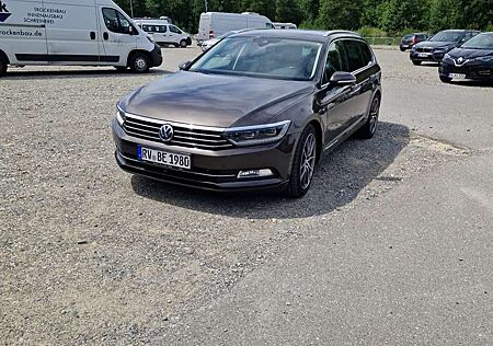 VW Passat Variant Volkswagen 2.0 TDI DSG190ps (BlueM. Tech) HighlineAcc 360°cam