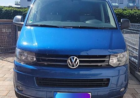 VW T5 Multivan Volkswagen BlueMotion TDI/ Vis-a-Vis