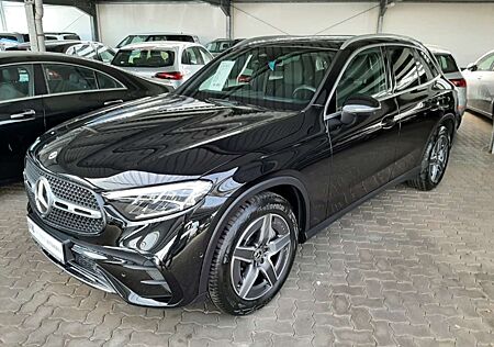 Mercedes-Benz GLC 300 D 4M AMG Advanced Pano Standheizung AHK