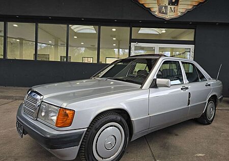 Mercedes-Benz 190 2.0  Schiebedach/SILBER/AHK/2.Hand