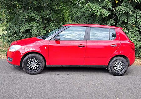 Skoda Fabia 1.2 HTP Sedan Classic