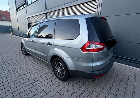 Ford Galaxy 2.0 TDCi DPF Titanium