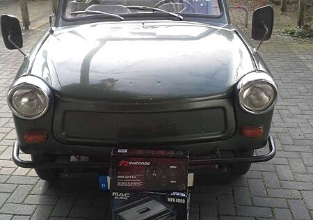 Trabant 601 P601 Kübel mit Anhänger HP400
