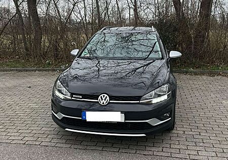 VW Golf Variant gebraucht kaufen VW Golf Variant Volkswagen 2.0 TDI SCR 4Motion DSG Alltrack