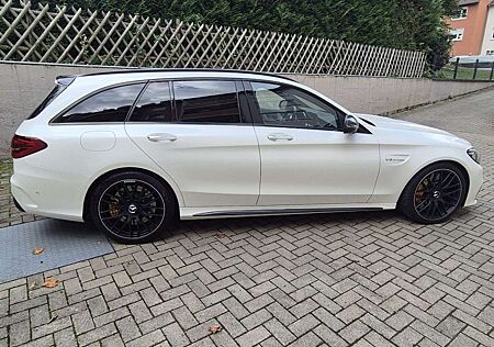 Mercedes-Benz C 63 AMG AMG C 63 S T AMG Speedshift MCT 9G