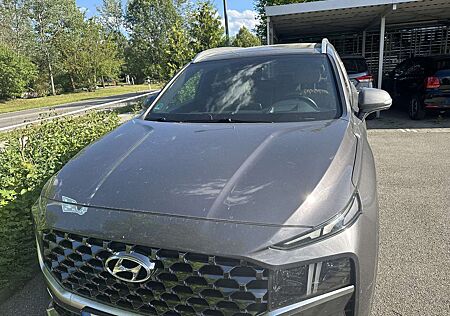 Hyundai Santa Fe Signature Plug-In Hybrid 4WD