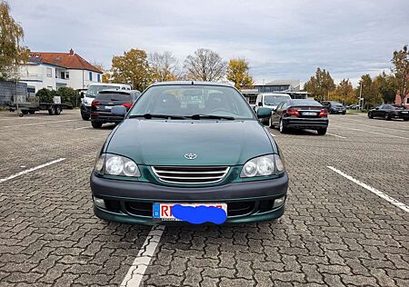 Toyota Avensis 2.0 linea sol