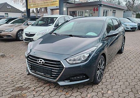 Hyundai i40 cw Premium /1.Hand / Navi / Kamera /