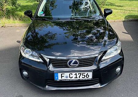 Lexus CT 200h