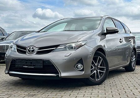 Toyota Auris Comfort TÜV neu Kamera SHZ PDC Klima LED