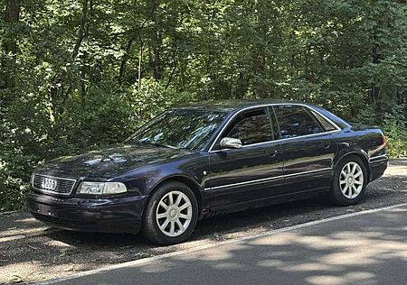 Audi S8 4.2 quattro