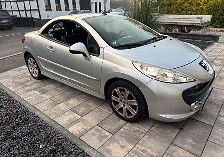 Peugeot 207 CC 120