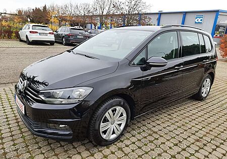 VW Touran Volkswagen Mod. 2018, 1.Hd, Klima, PDC, SHZ, 8-fach bereift