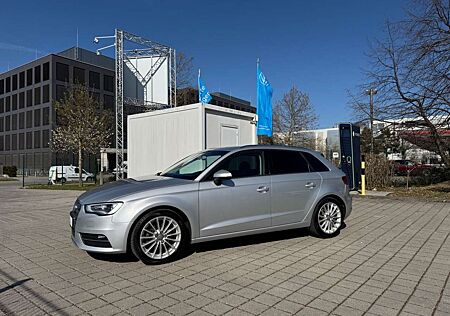 Audi A3 Sportback 1.4 TFSI ambition/S-Tronic/1.Hand