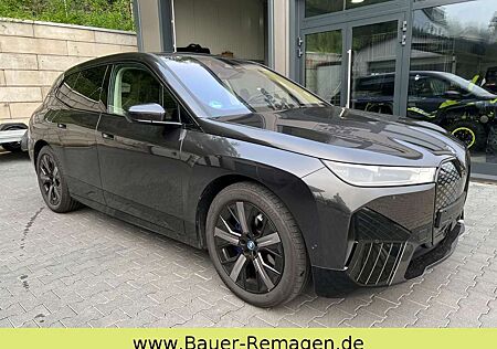 BMW iX xDrive40 *Sportpaket*el.AHK*Alu 21"*X Drive*