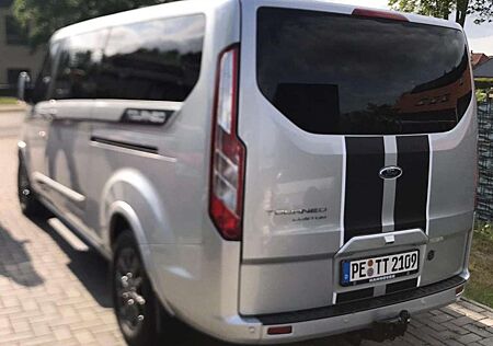 Ford Tourneo Custom 310 L2H1 VA Titanium X