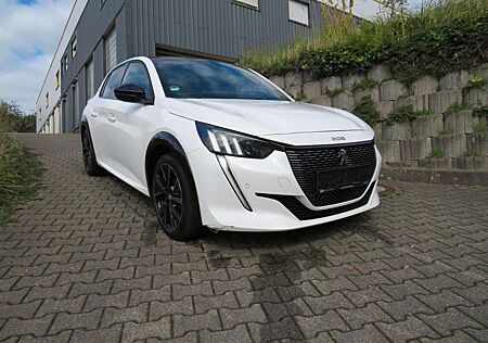 Peugeot 208 GT*NAVI*RÜCKFAHRKAM