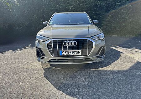 Audi Q3 35 TFSI S line