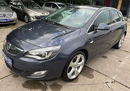 Opel Astra J Lim. 5-trg. Cosmo