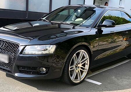 Audi A5 3.0 TDI DPF quattro tiptronic