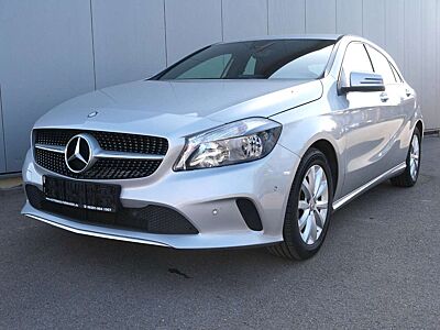 Mercedes-Benz A 180 Style NAVI/PDC/SHZ
