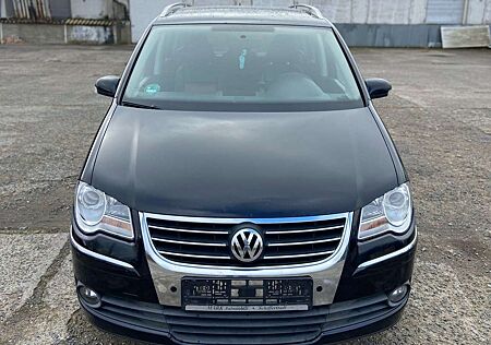 VW Touran Volkswagen Highline