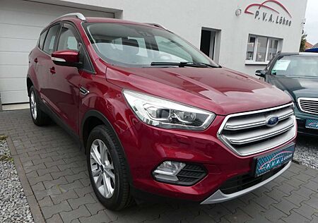 Ford Kuga Titanium Allrad| Navi | Leder | Xenon | AHK