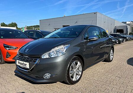 Peugeot 208 Allure KLIMA*MFL*SHZ*TEMP*LEDER*USB*ALU*PDC*