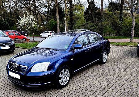 Toyota Avensis 2.0 VVT-i Automatik Executive