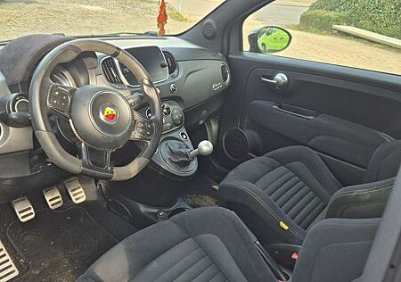 Abarth 595 Esseesse
