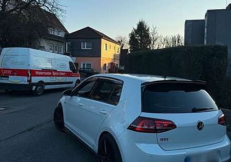VW Golf GTI gebraucht kaufen VW Golf GTI Volkswagen Performance BlueMotion Technology DSG