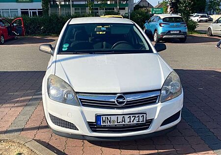 Opel Astra 1.6 Innovation 110 Jahre
